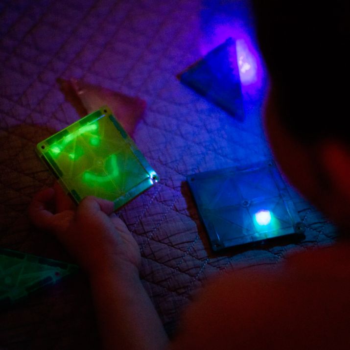 Imanix glow in the dark 16 piezas